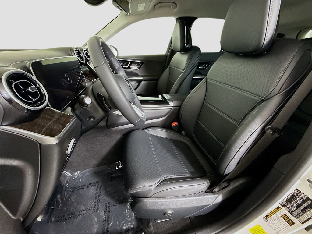 Used 2024 Mercedes-Benz GLC 300 4MATIC image 20