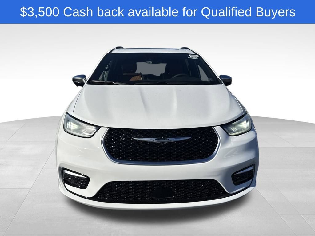 New 2026 Chrysler Pacifica Pinnacle image 3