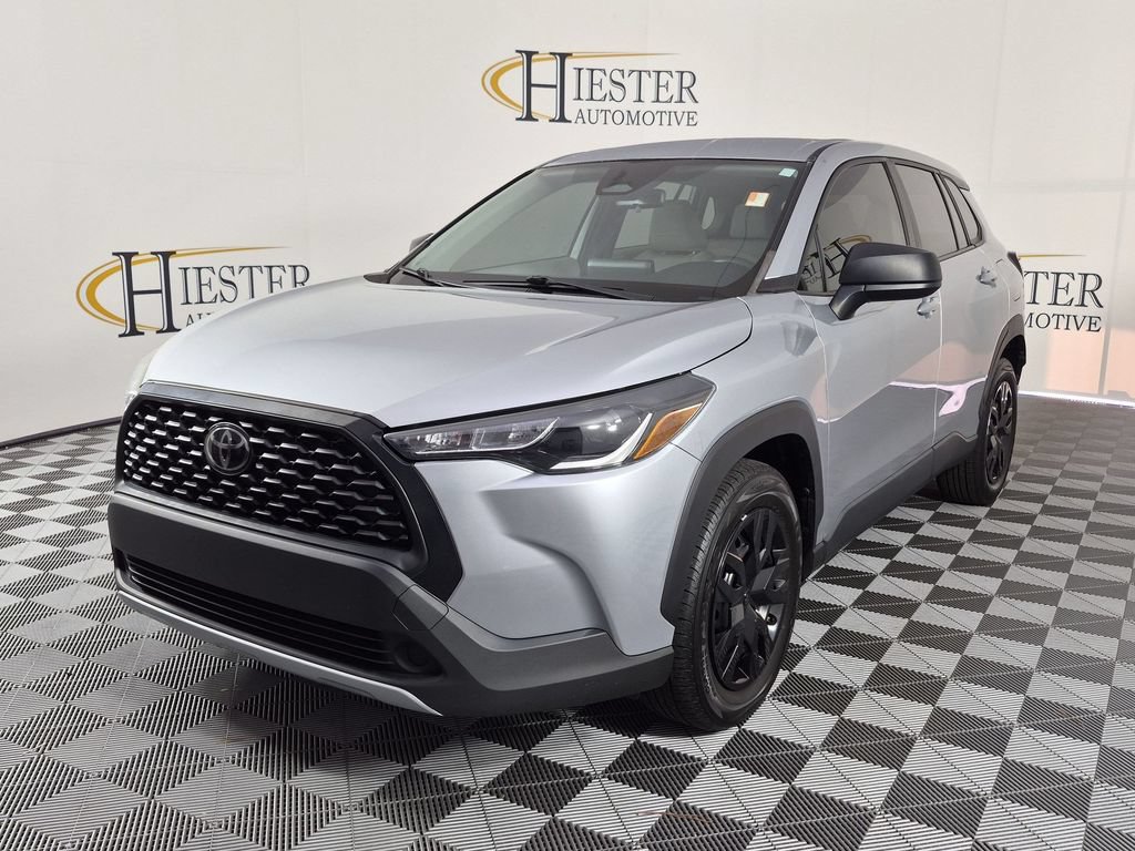 Used 2023 Toyota Corolla Cross L FWD image 8