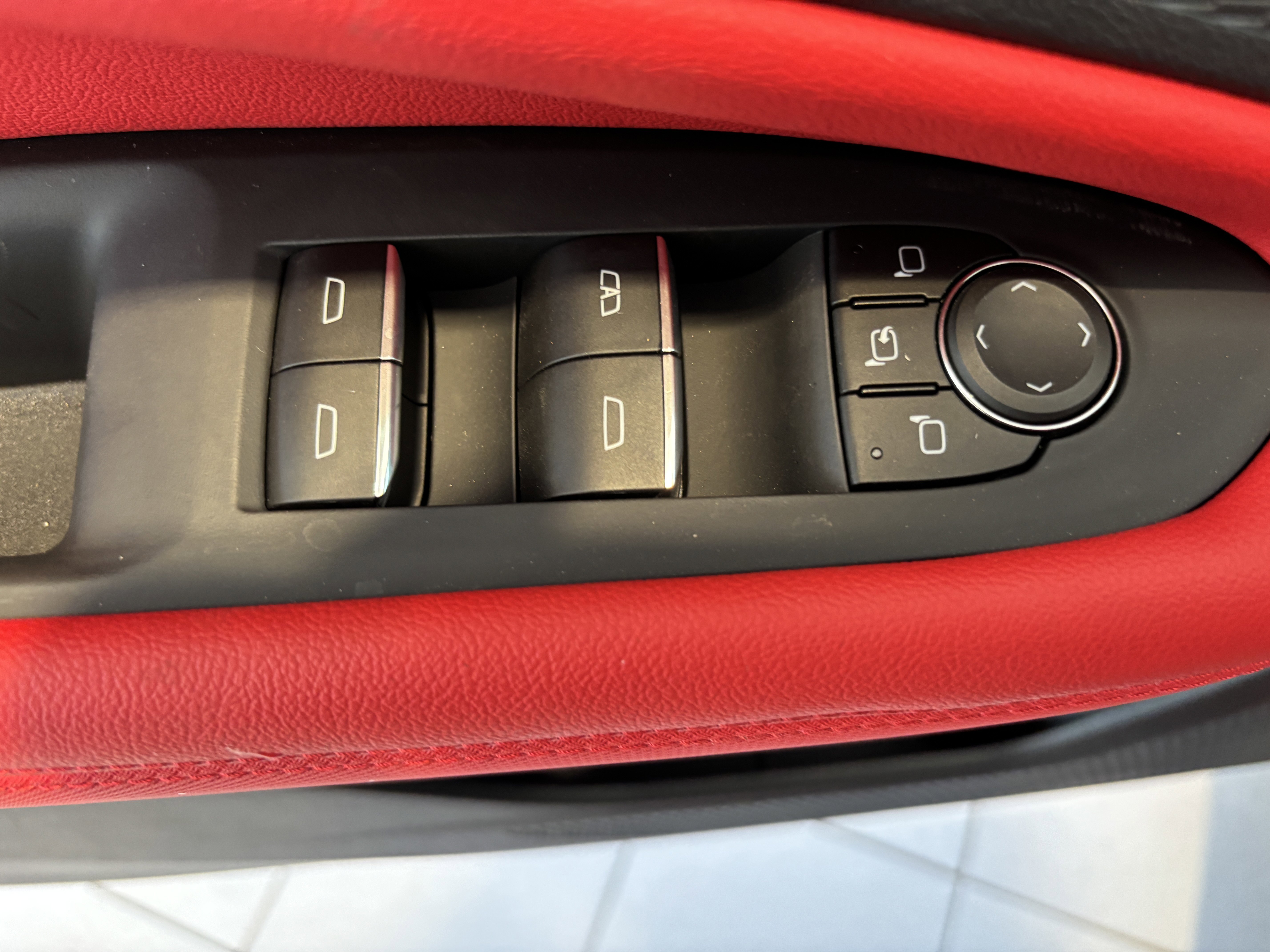 Used 2025 Chevrolet Blazer EV SS image 7