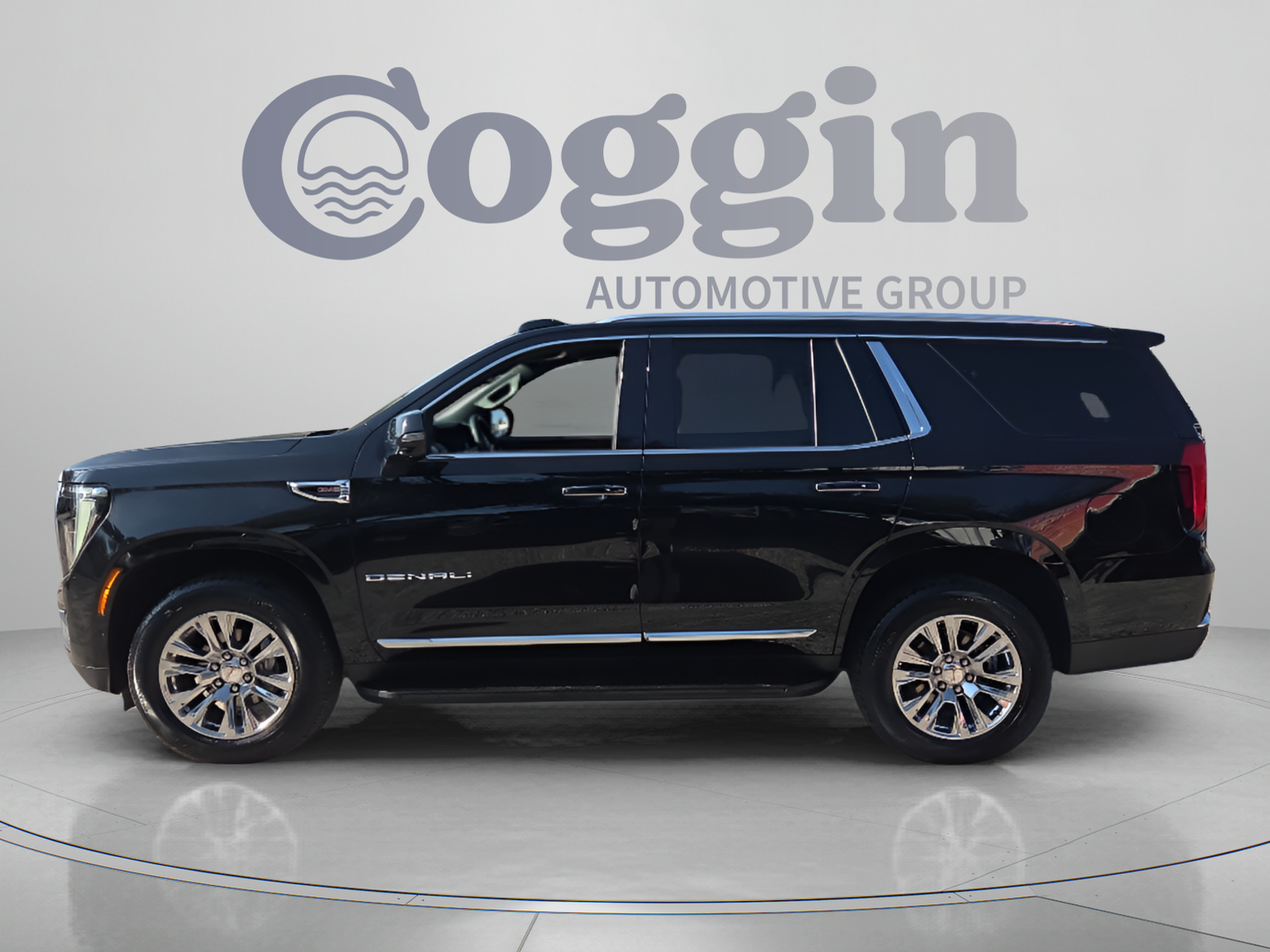 Used 2025 GMC Yukon Denali AWD/4WD image 2