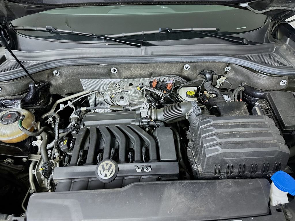 Used 2021 Volkswagen Atlas SEL Premium image 9