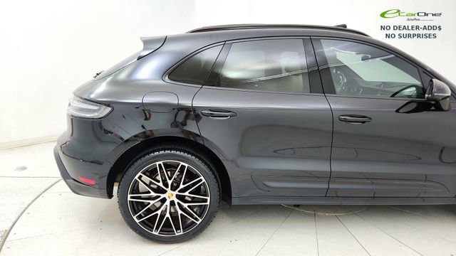 Used 2024 Porsche Macan AWD/4WD image 7