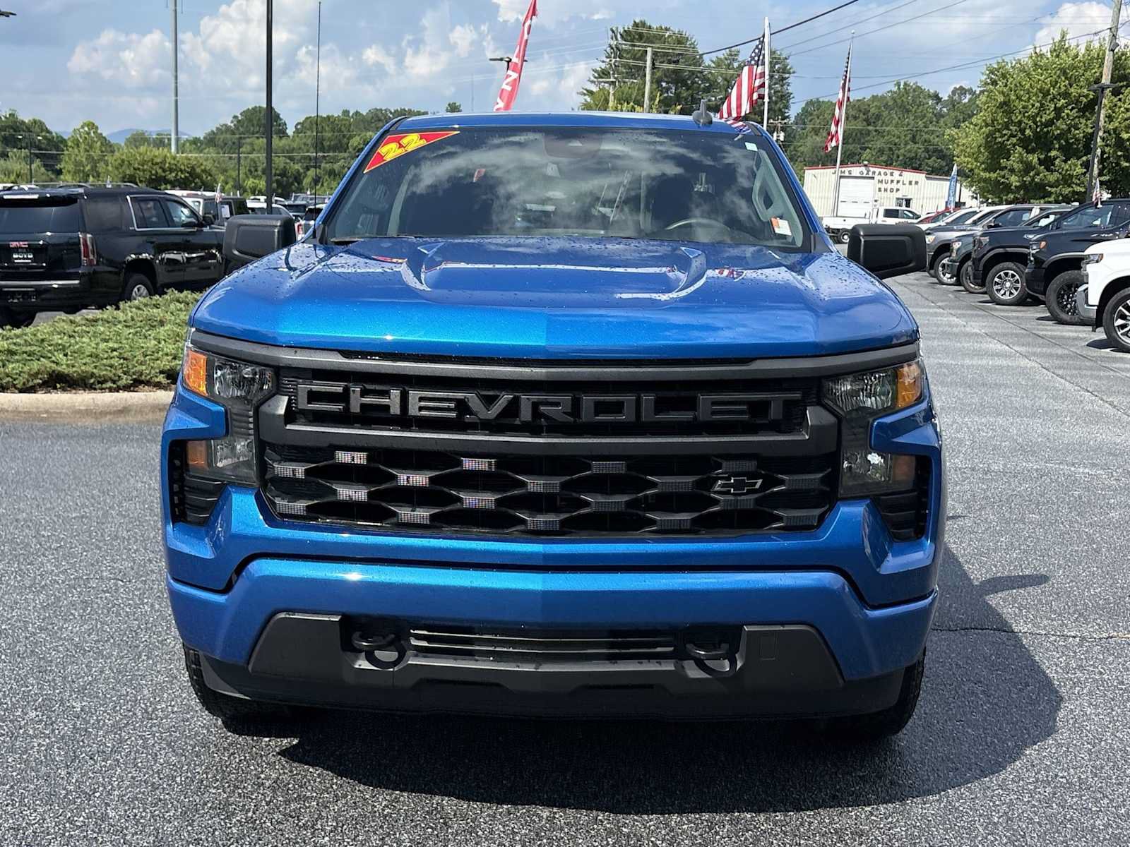 Used 2022 Chevrolet Silverado 1500 Custom AWD/4WD image 3