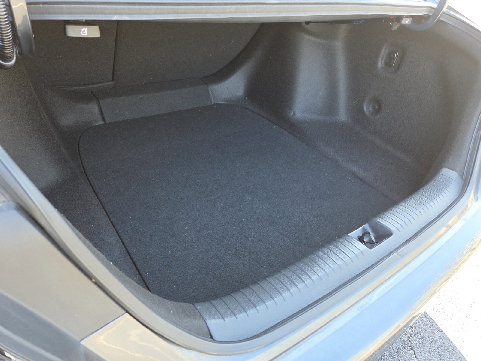 Certified 2023 Honda Accord EX image 21