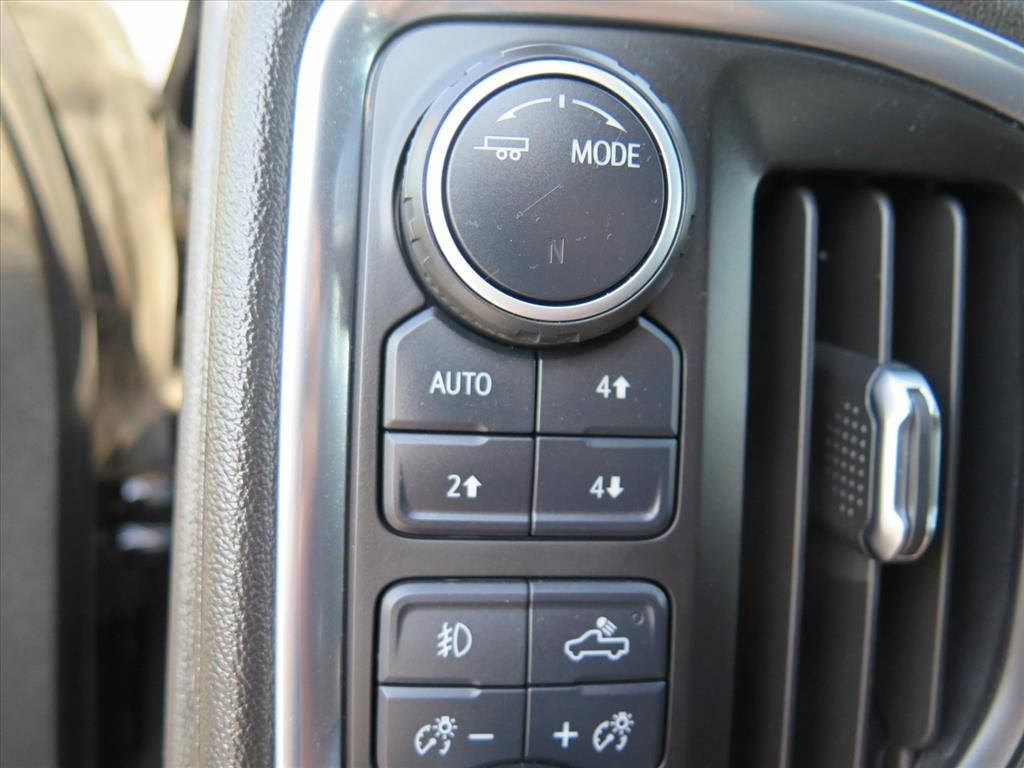 Used 2020 Chevrolet Silverado 1500 LT Trail Boss image 11