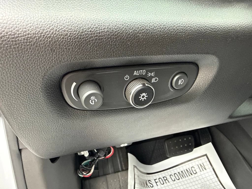 Used 2018 Chevrolet Traverse LT w/ LPO, Floor Liner Package AWD/4WD image 25