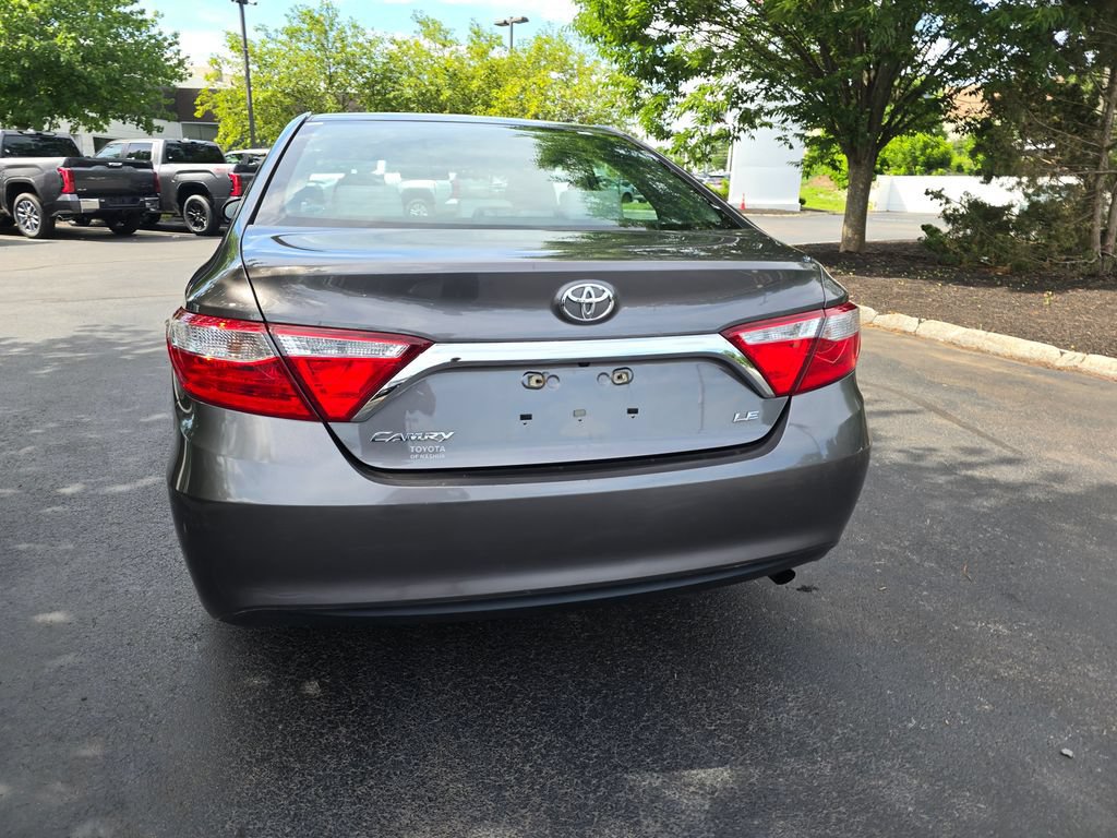 Used 2016 Toyota Camry LE FWD image 6
