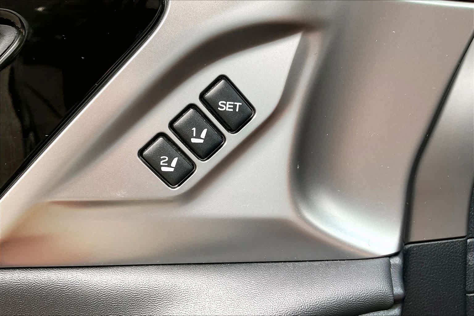 Used 2020 Subaru Outback Touring XT AWD/4WD image 35