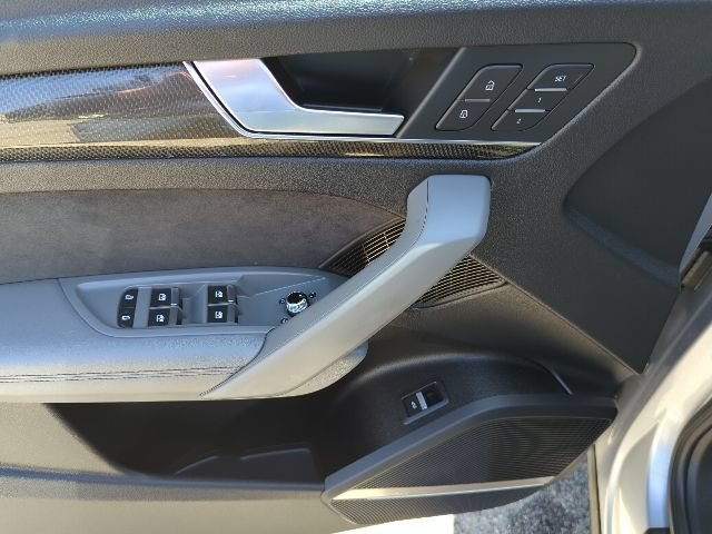 Used 2022 Audi SQ5 Premium Plus w/ Premium Plus Package AWD/4WD image 18