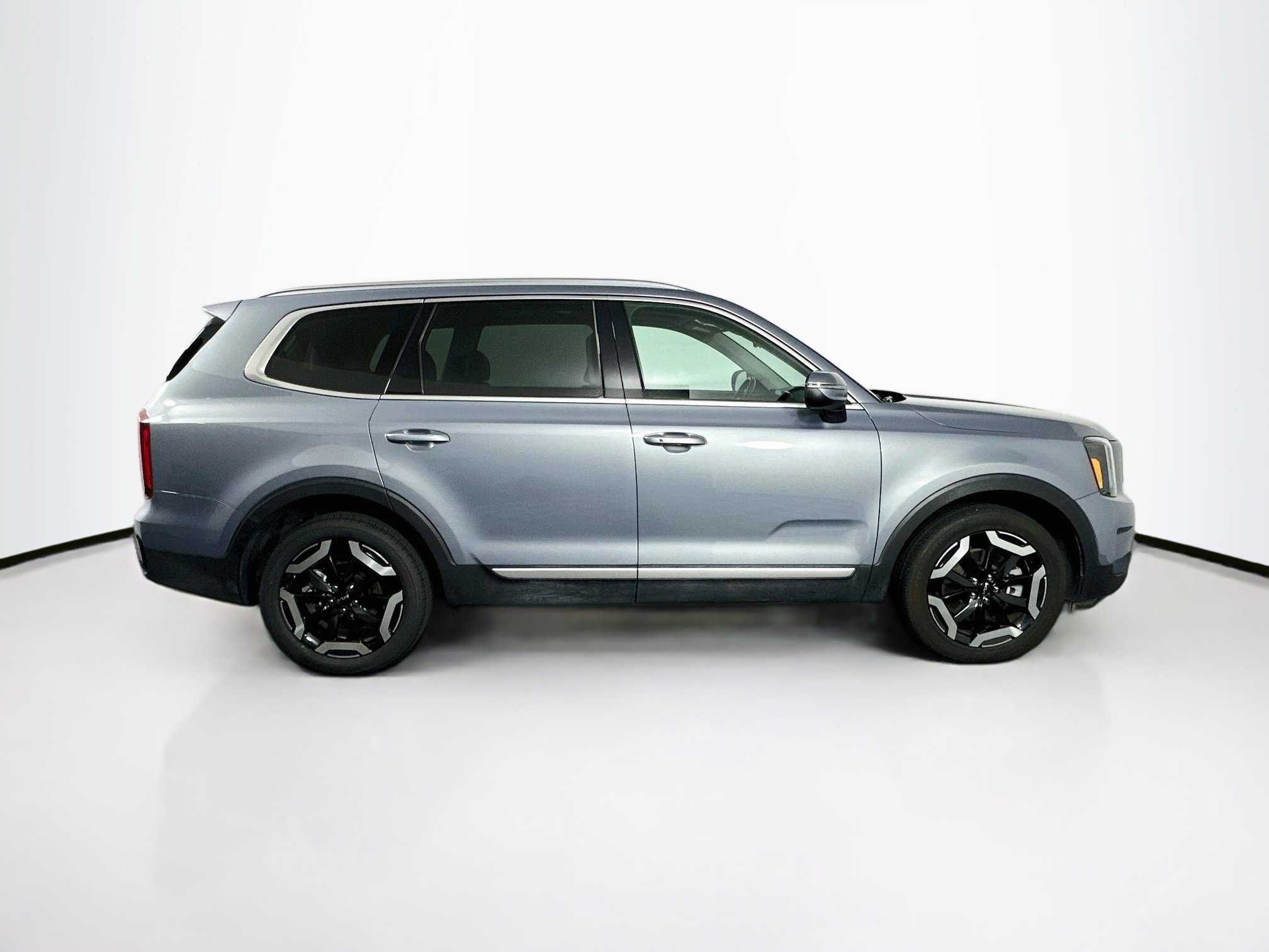 Used 2025 Kia Telluride S AWD/4WD image 10