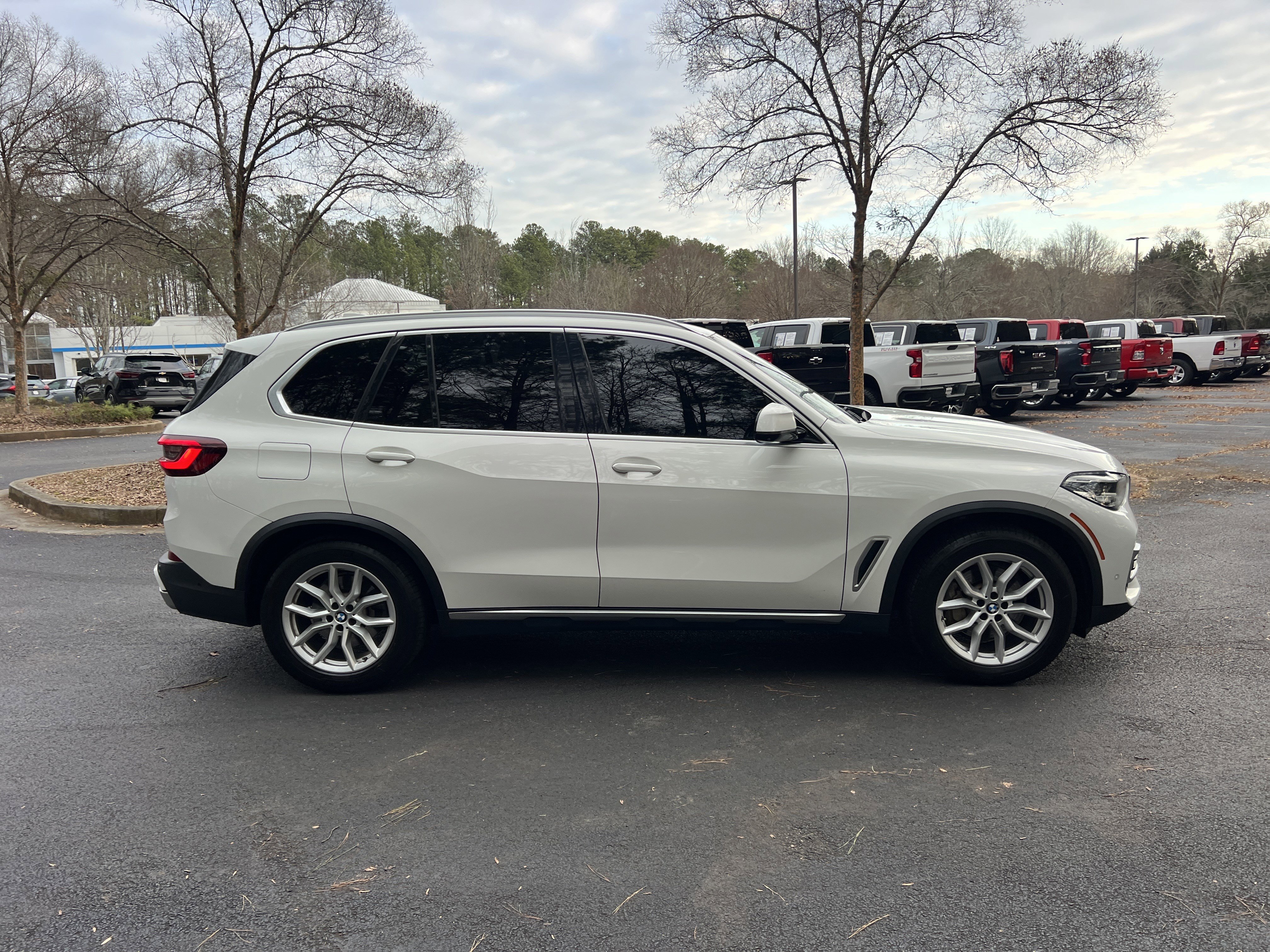 Used 2021 BMW X5 sDrive40i w/ Convenience Package image 4