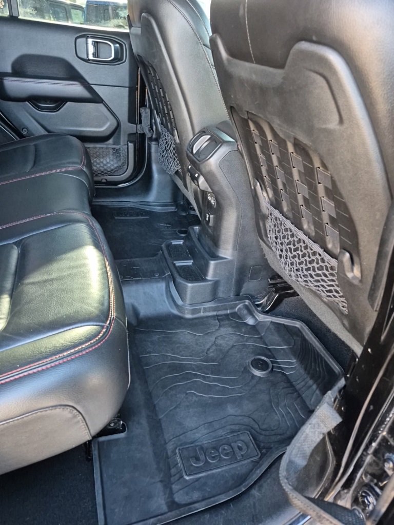 Used 2018 Jeep Wrangler Unlimited Rubicon image 28