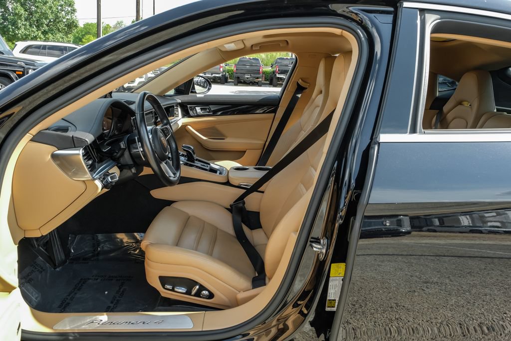 Used 2019 Porsche Panamera 4 AWD/4WD image 36