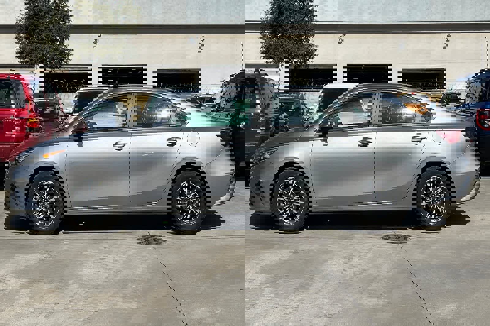 Used 2023 Kia Forte LXS image 6