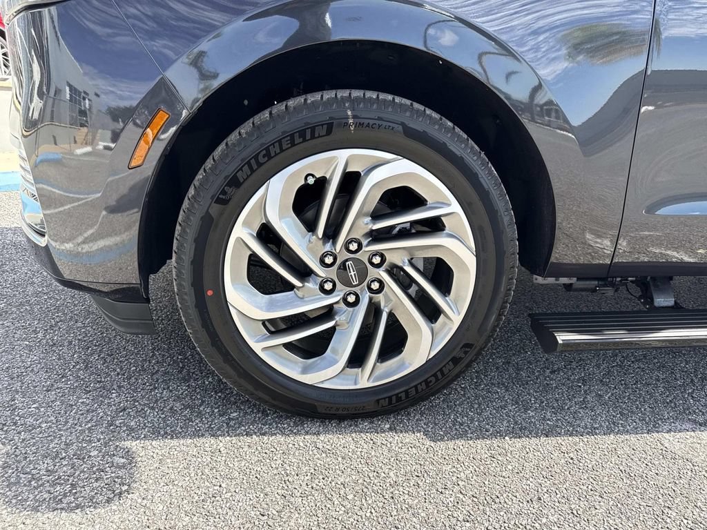 New 2026 Lincoln Navigator Reserve AWD/4WD image 10
