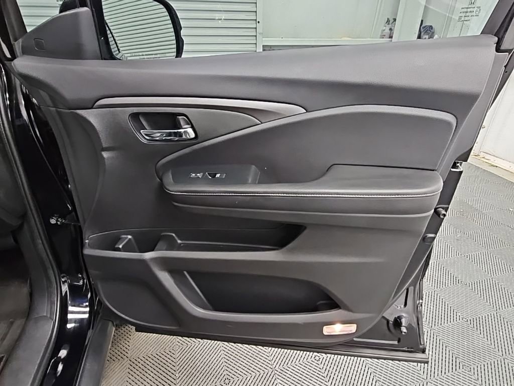 Used 2023 Honda Ridgeline RTL-E image 43