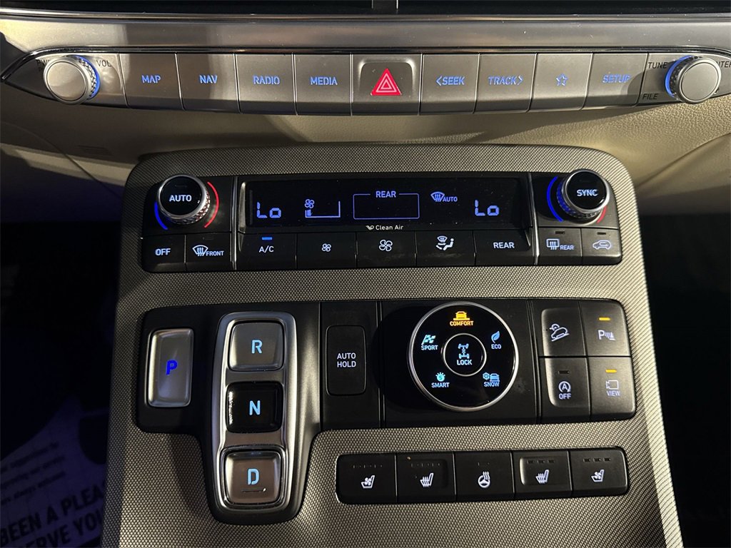 Used 2020 Hyundai Palisade Limited w/ Winter Weather Package image 17