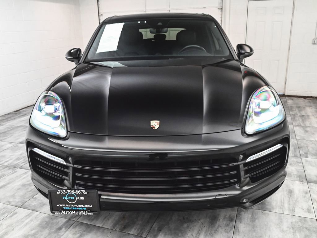 Used 2020 Porsche Cayenne E-Hybrid image 2