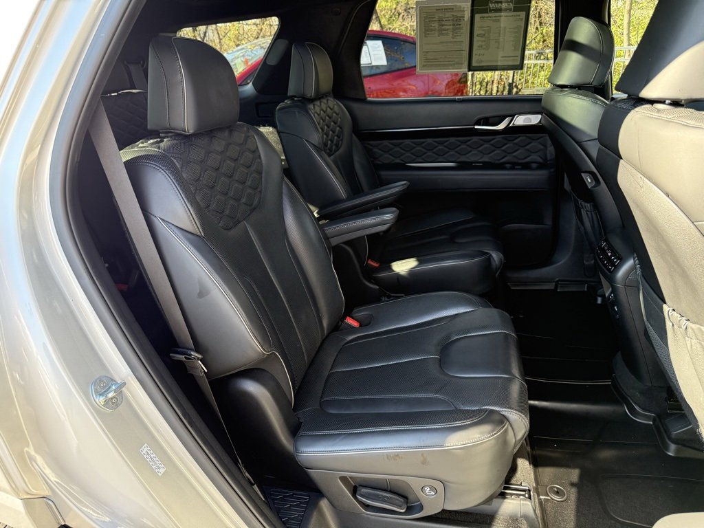 Used 2022 Hyundai Palisade Calligraphy image 35