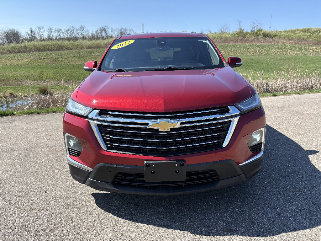 Used 2023 Chevrolet Traverse LT AWD/4WD image 8