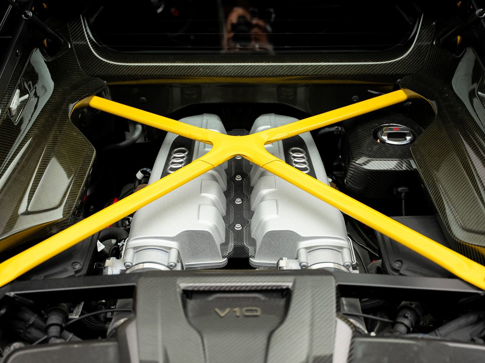 Used 2021 Audi R8 V10 w/ Premium Package image 53