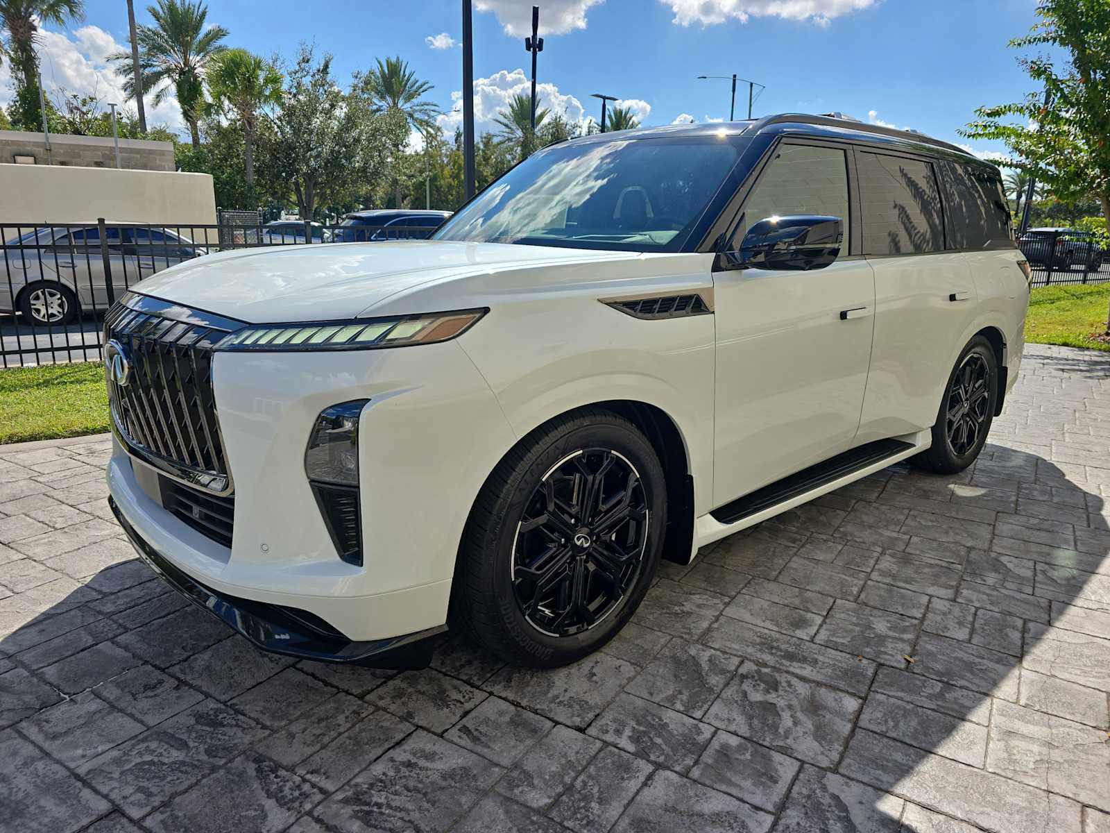 New 2026 INFINITI QX80 4WD w/ Sport Exterior Package image 8