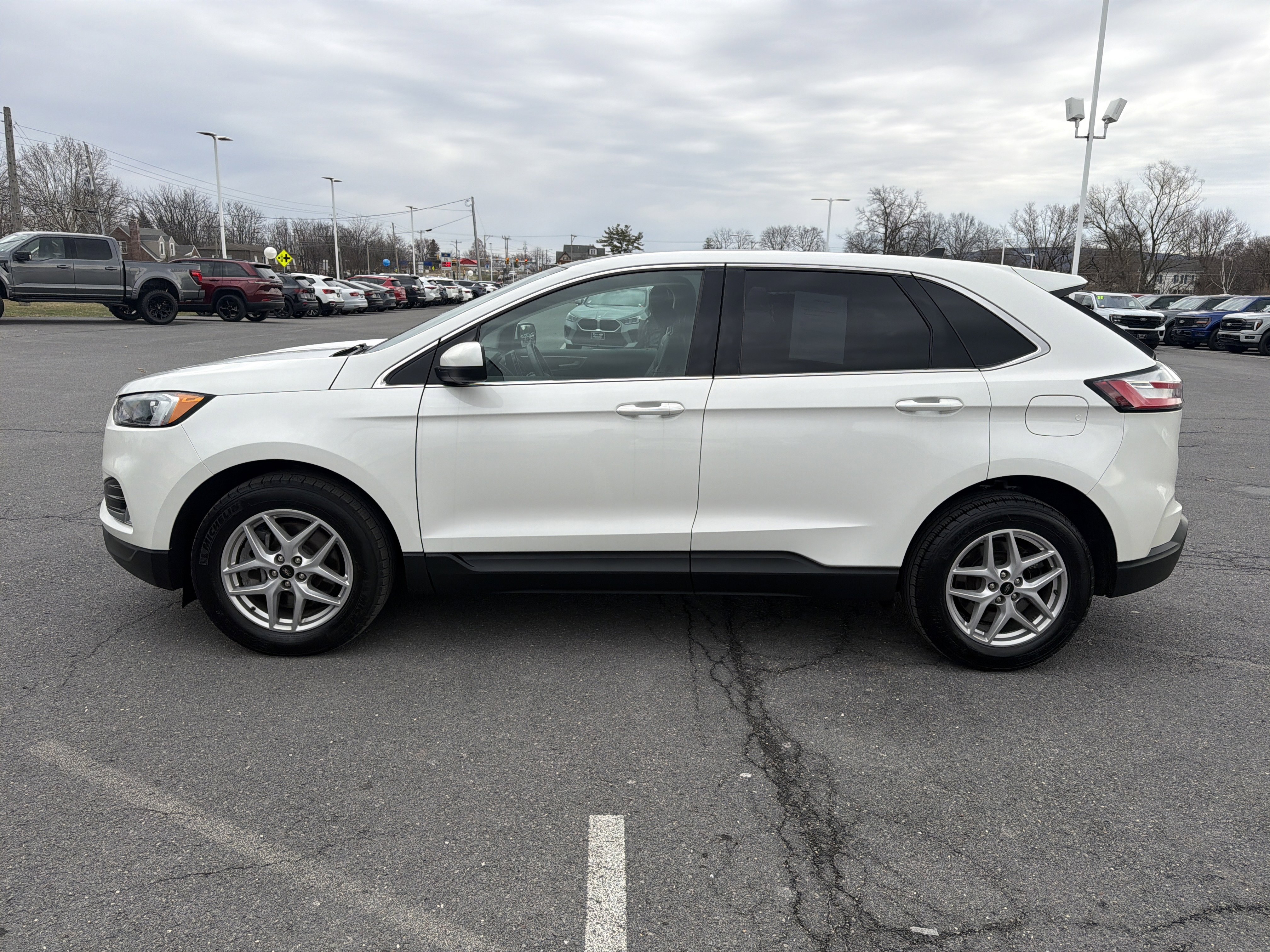 Used 2023 Ford Edge SEL w/ Convenience Package AWD/4WD image 7
