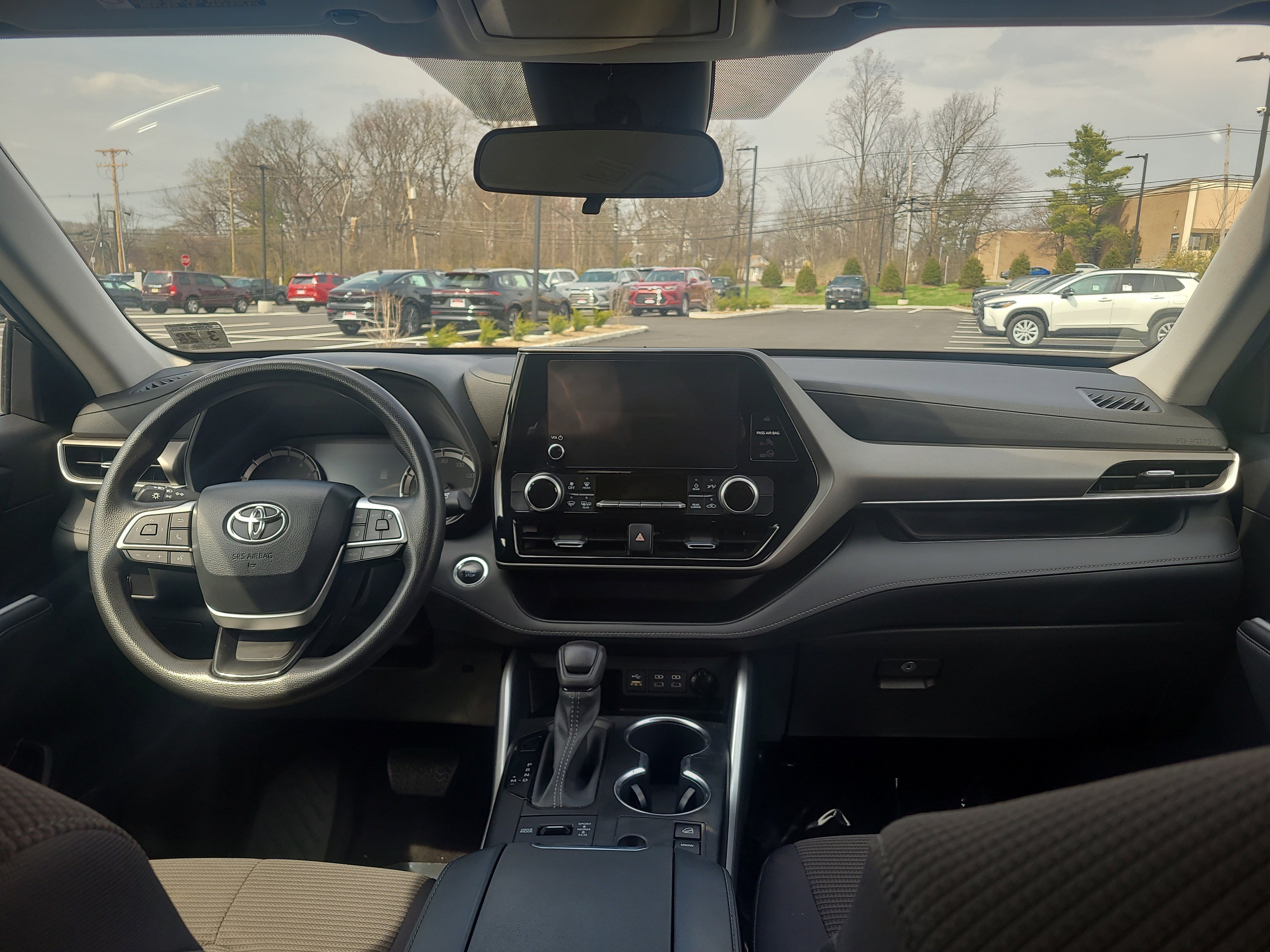 Used 2023 Toyota Highlander L AWD/4WD image 19