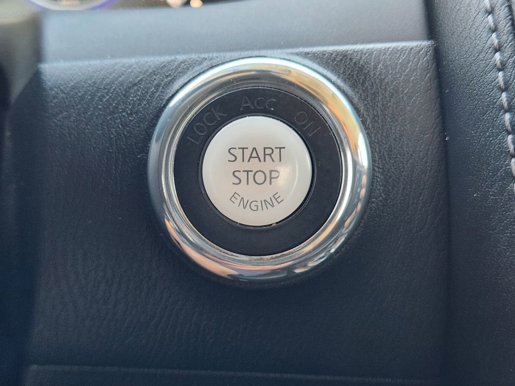 Used 2016 INFINITI QX80 4WD w/ Driver's Assistance Package image 22