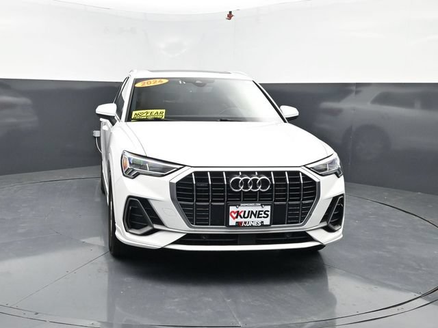 Used 2024 Audi Q3 2.0T Premium AWD/4WD image 2