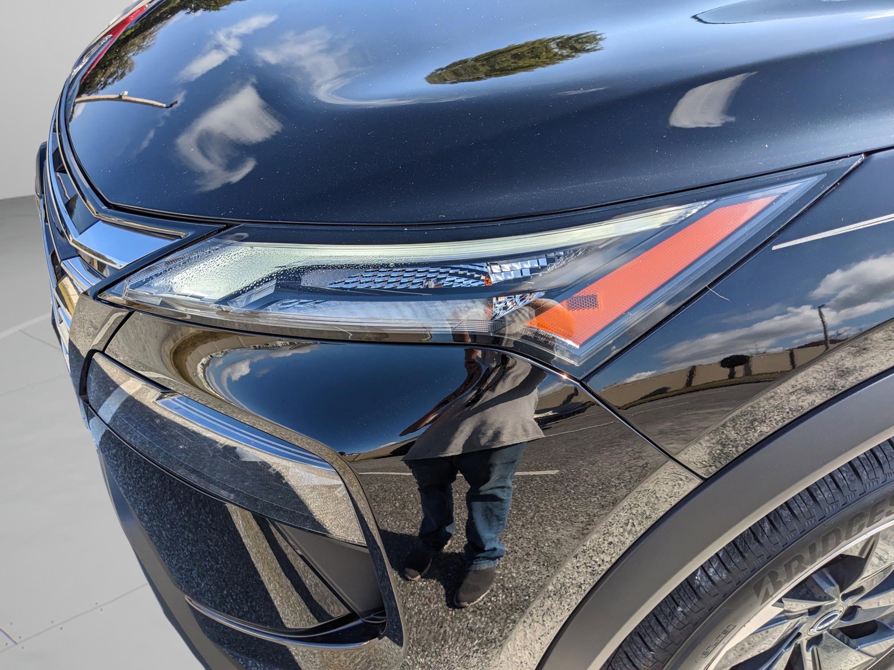 Used 2024 Nissan Rogue SV w/ SV Premium Package image 32