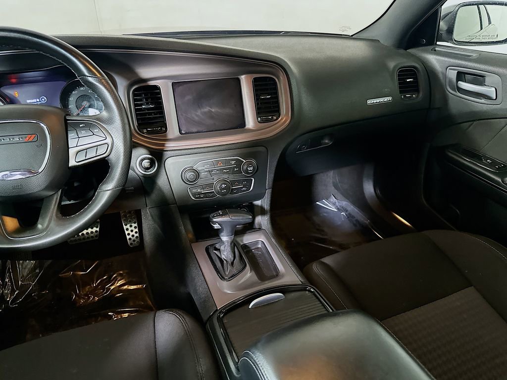 Used 2023 Dodge Charger R/T w/ Blacktop Package image 17