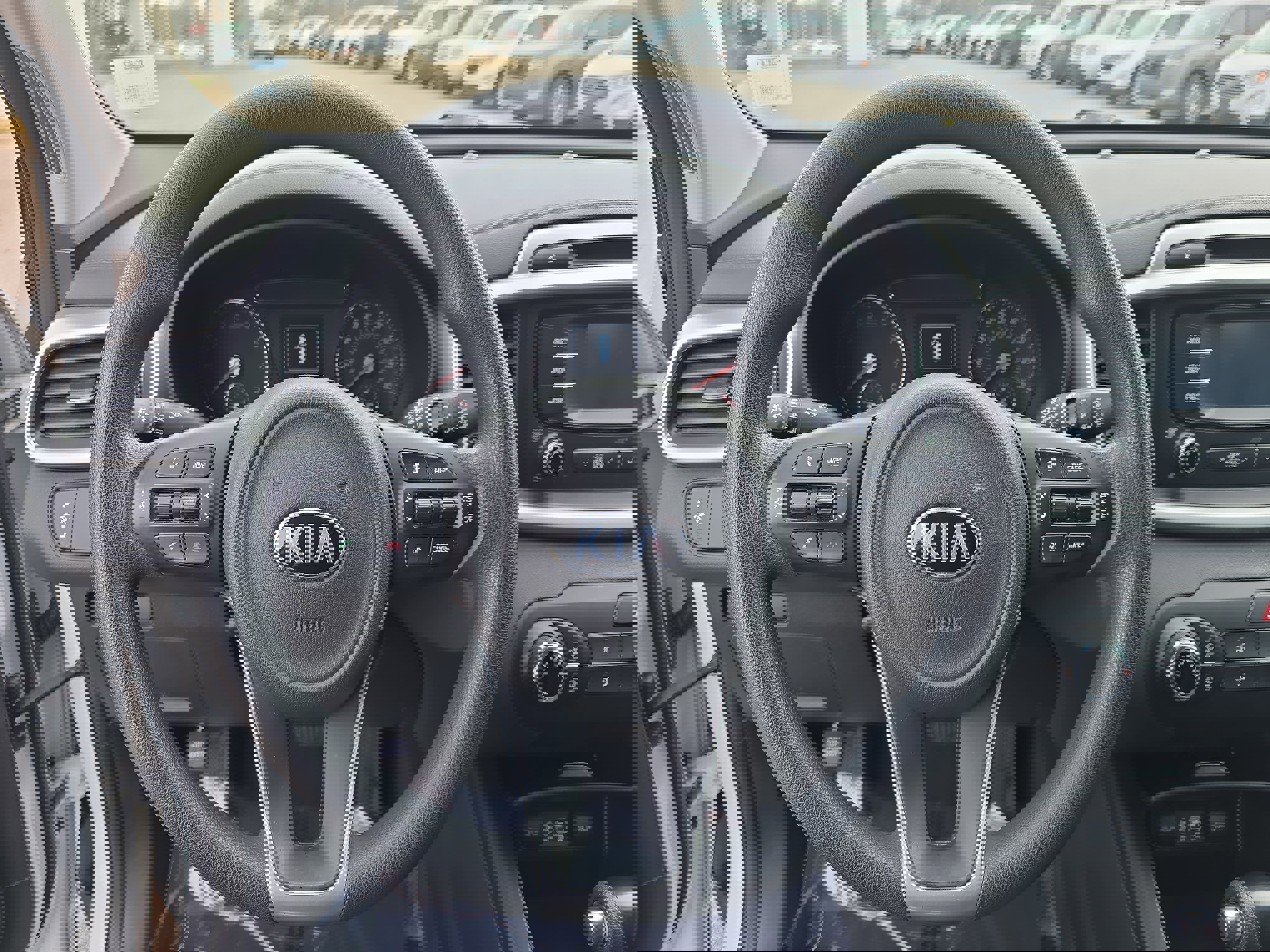 Used 2016 Kia Sorento LX image 18