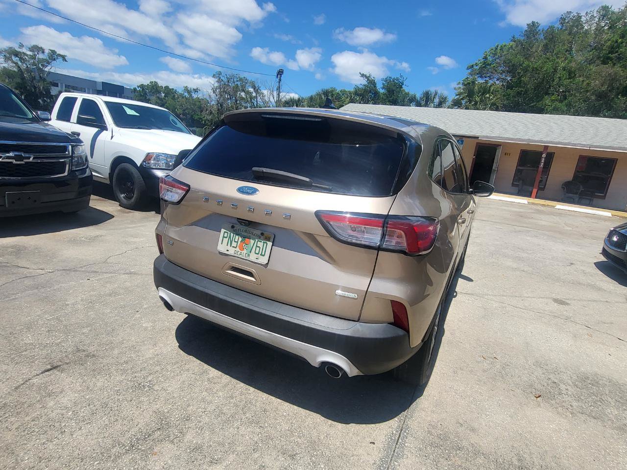 Used 2020 Ford Escape SE FWD image 22