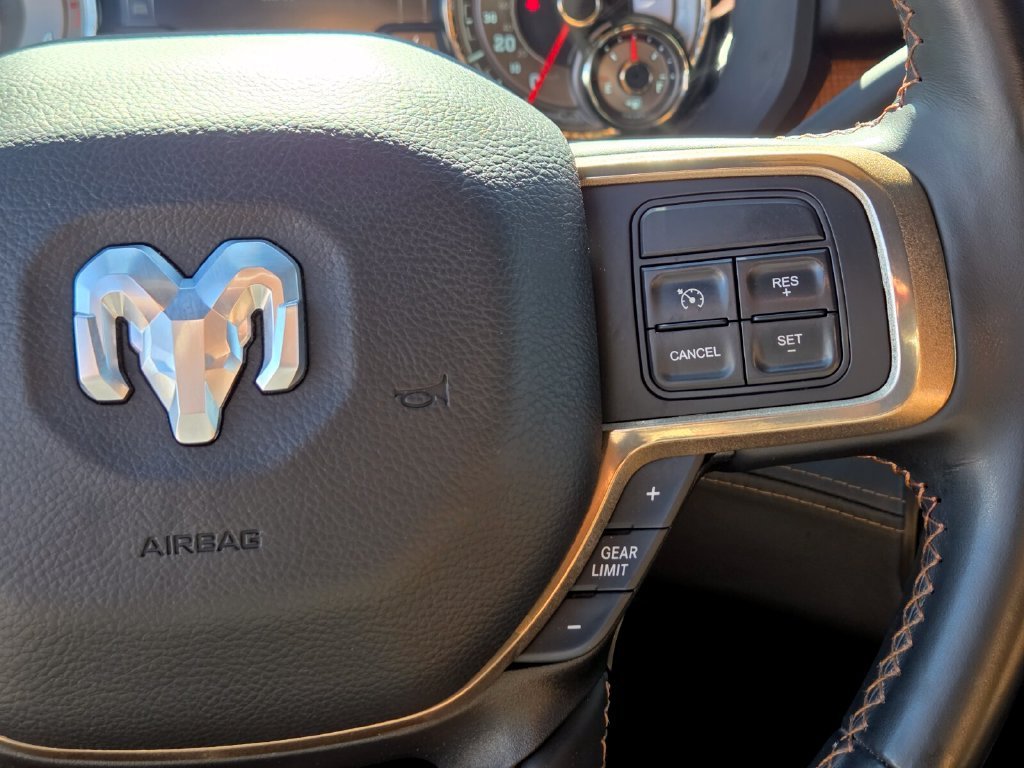 Used 2022 RAM 2500 Limited AWD/4WD image 25