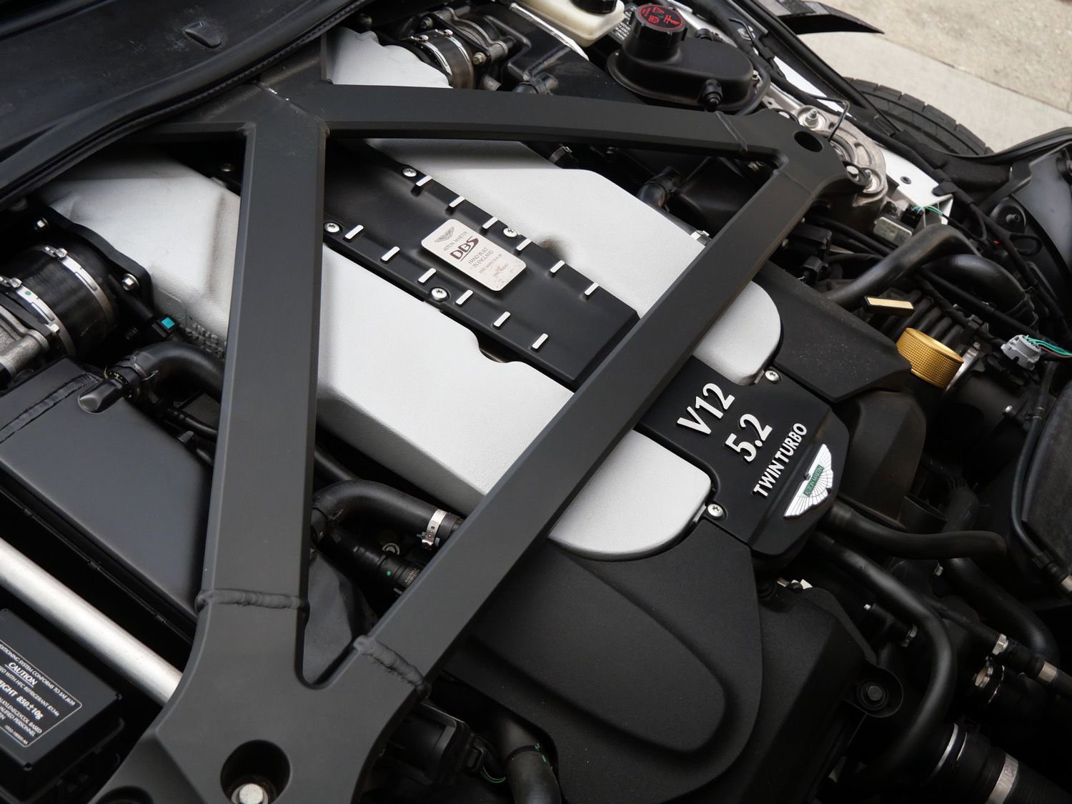 Used 2019 Aston Martin DBS Superleggera image 32