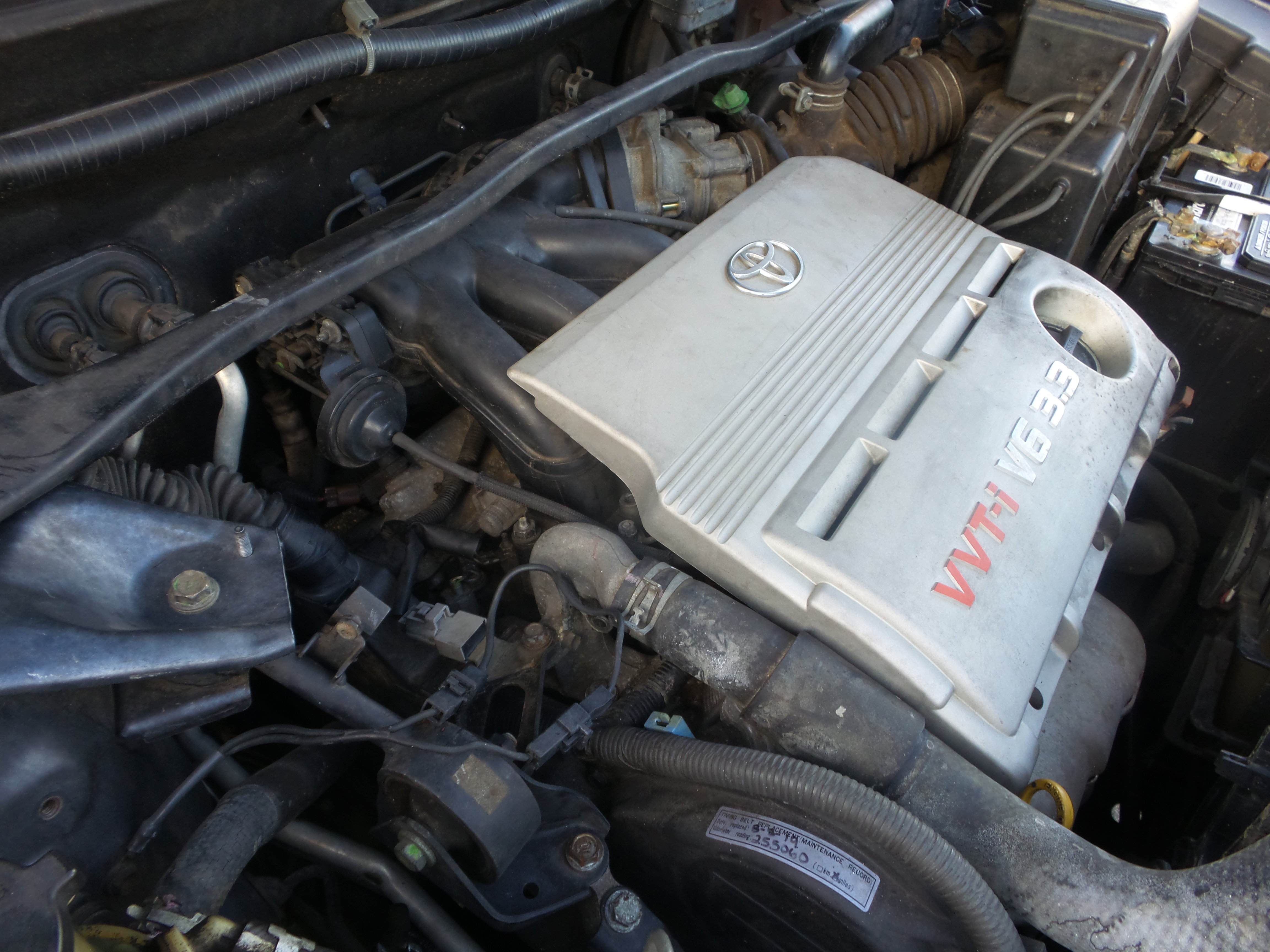 Used 2005 Toyota Highlander 4WD V6 w/ 3rd Row image 31
