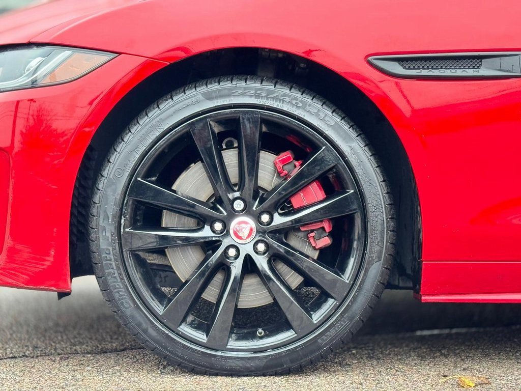 Used 2020 Jaguar XE R-Dynamic S image 11