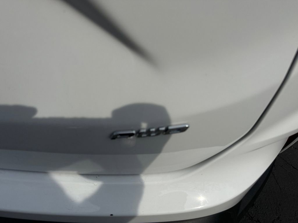 Used 2024 Ford Edge SEL image 31