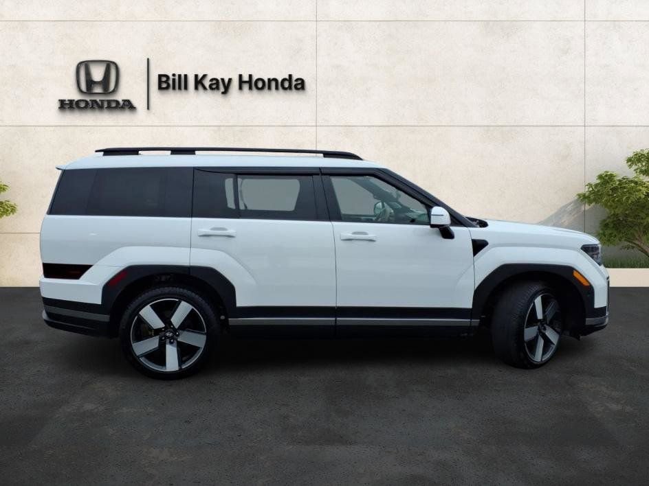 Used 2024 Hyundai Santa Fe Limited image 2