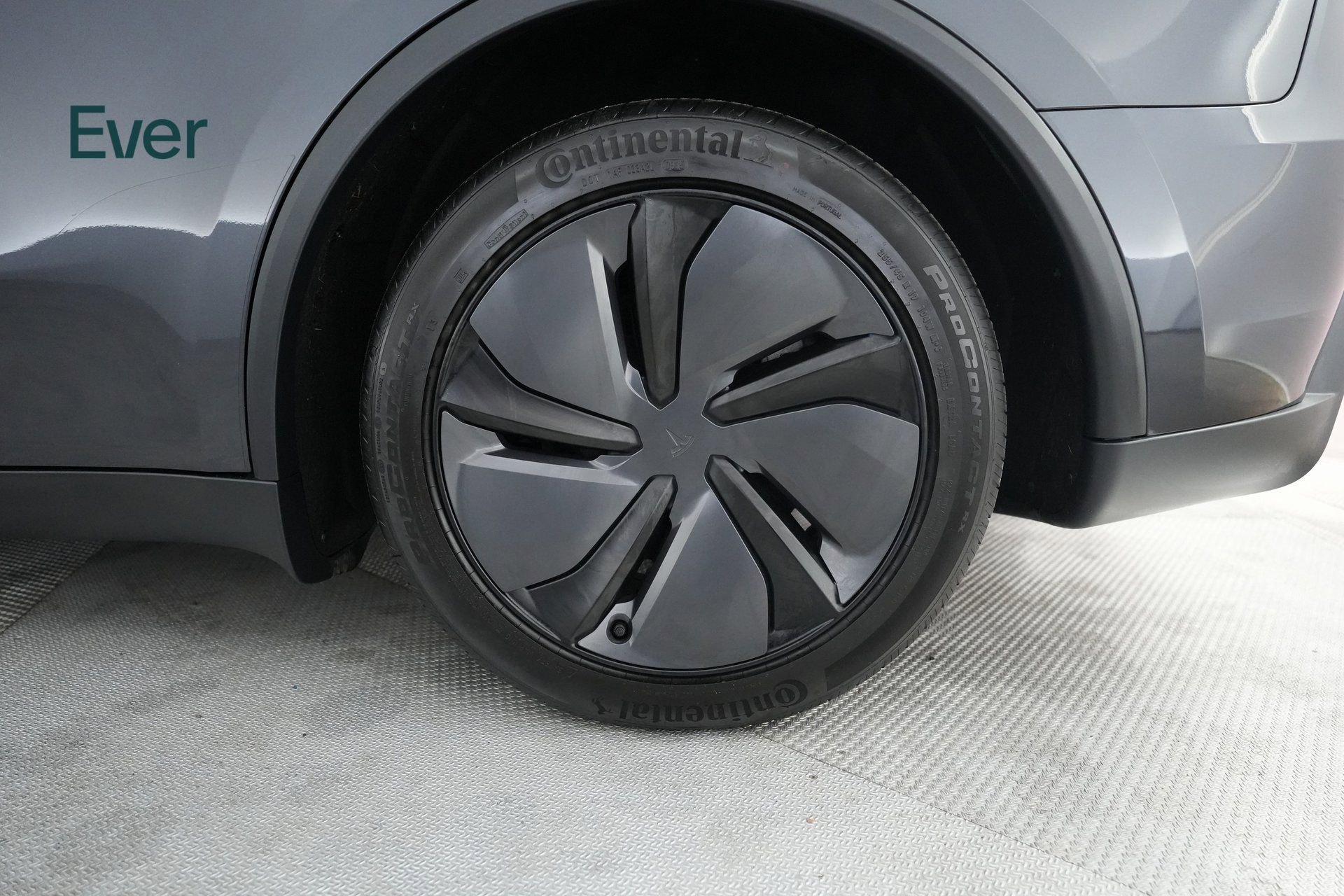 Used 2026 Tesla Model Y Long Range image 17