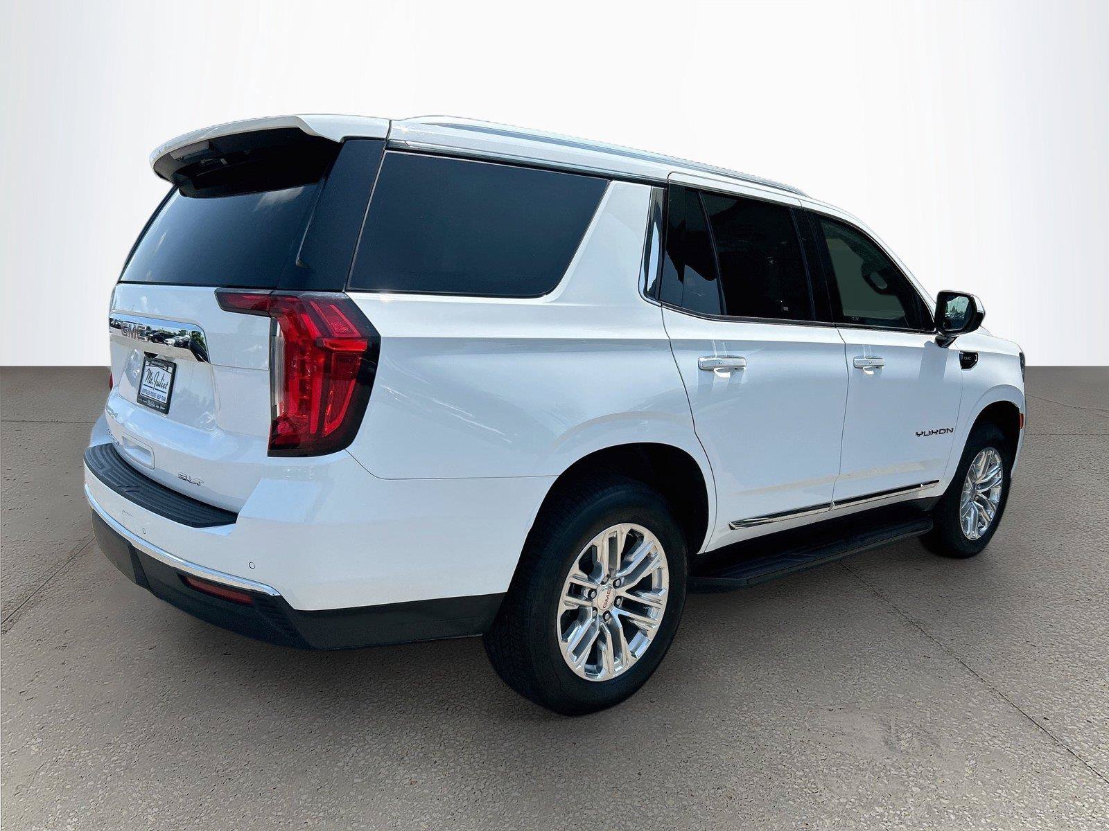 Used 2024 GMC Yukon SLT AWD/4WD image 4