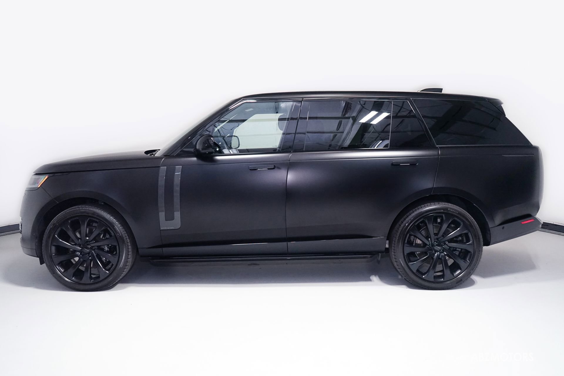 Used 2026 Land Rover Range Rover Long Wheelbase Autobiography AWD/4WD image 5