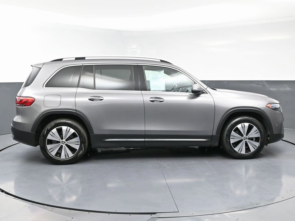 Used 2023 Mercedes-Benz EQB 250+ w/ Exclusive Package image 8