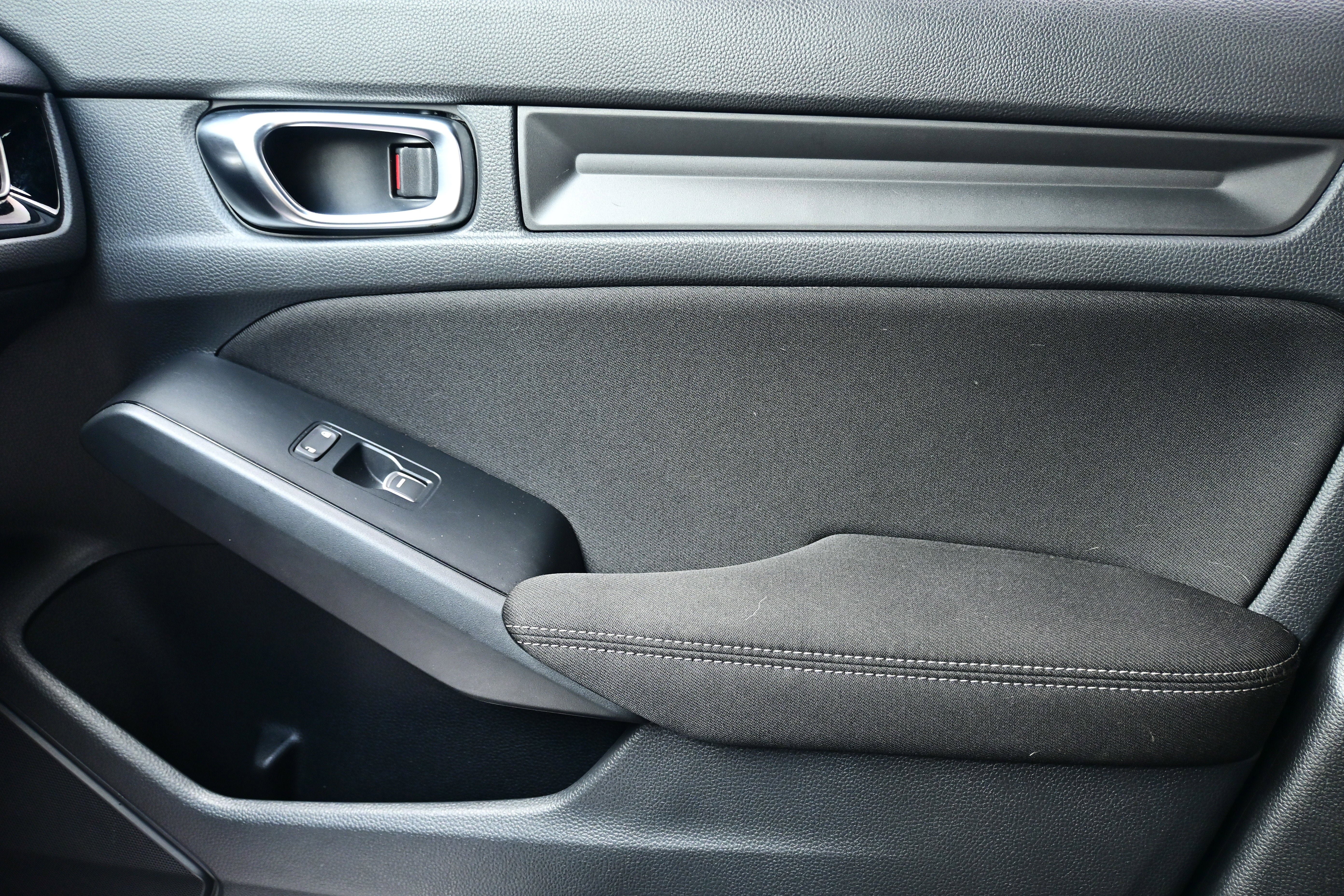Used 2025 Honda Civic Sport image 23