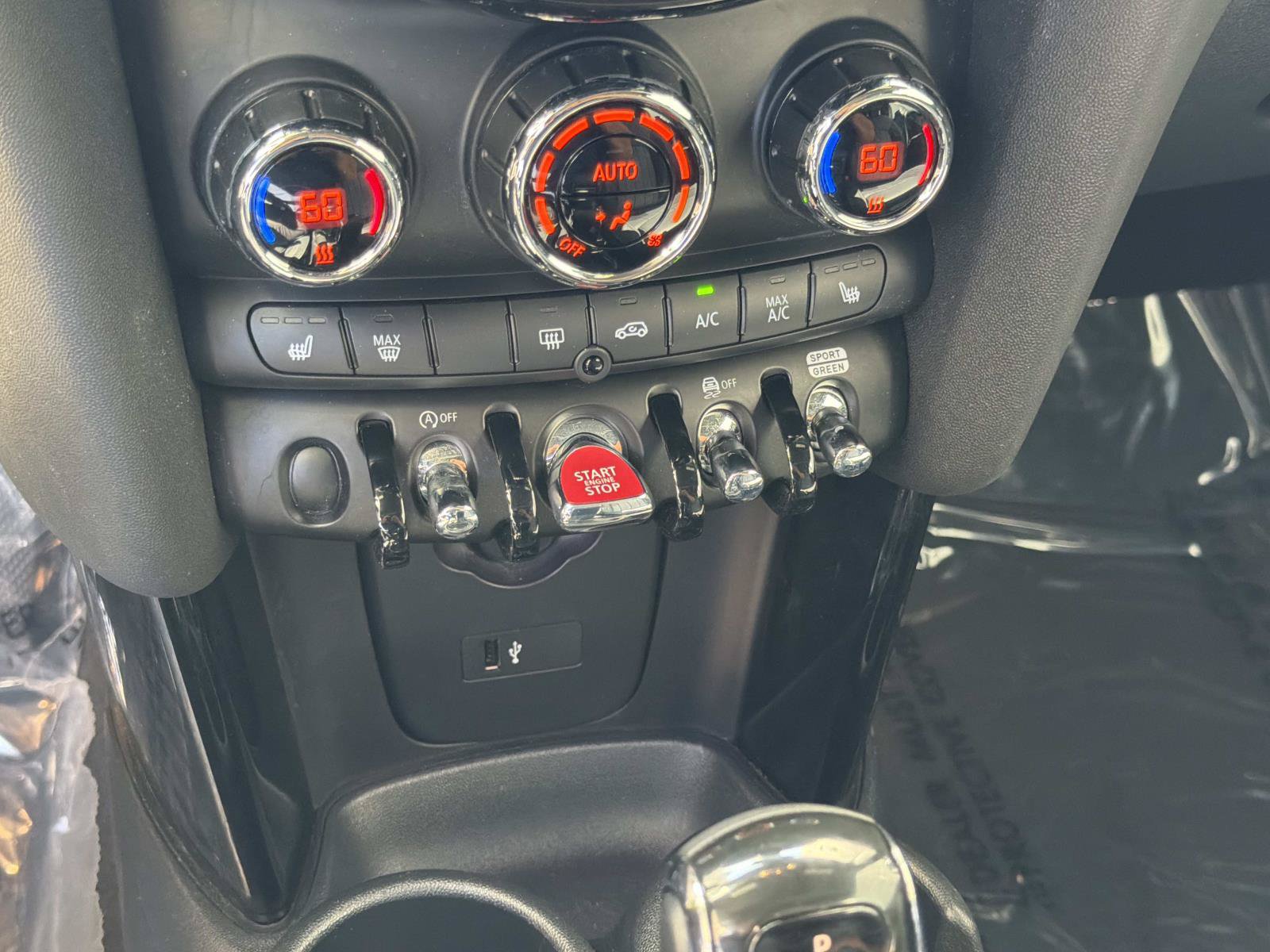 Used 2024 MINI Cooper S w/ Signature Upholstery Package FWD image 22