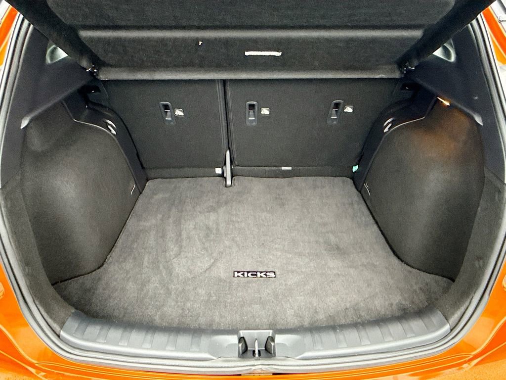 Used 2023 Nissan Kicks SR w/ SR Premium Package image 25