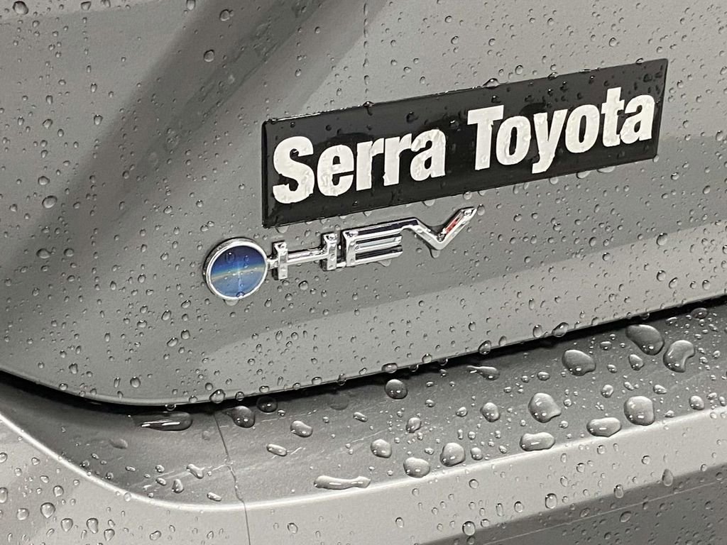 Used 2026 Toyota Camry SE FWD image 10