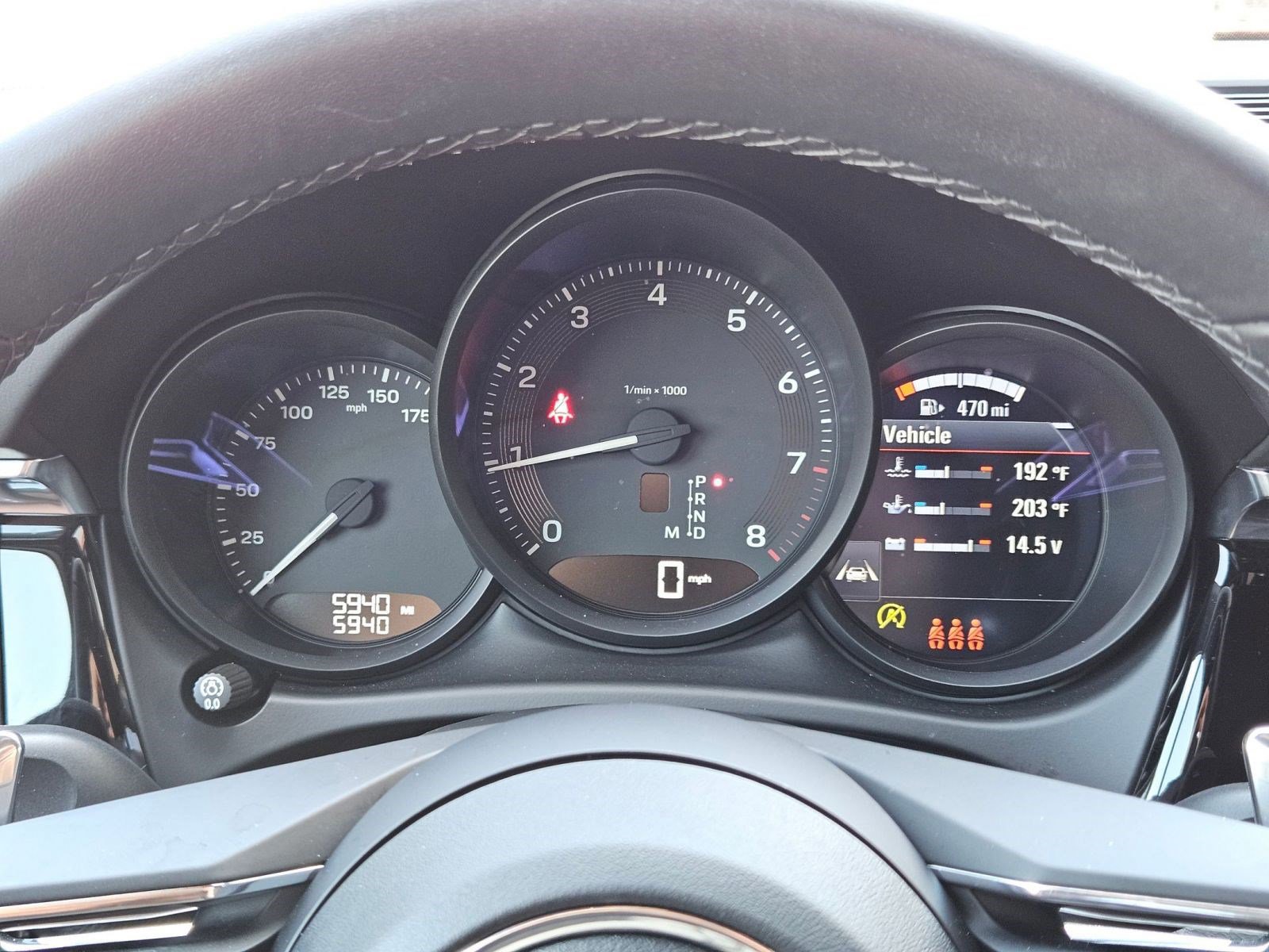 Certified 2026 Porsche Macan AWD/4WD image 16
